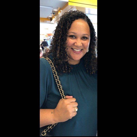 Meet your Posher, Rissa 🤗 - Picture 4 of 4